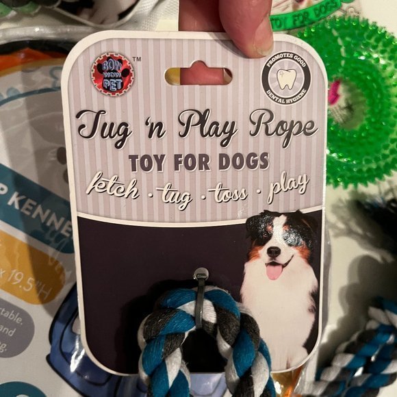 Pop-Up Kennel‎  / Pooch Pen & Three Dog Toys  (Size Small) (new) - Picture 11 of 14